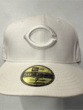 New Era Cincinnati Reds All White 59FIFTY Fitted Hat Size 7
